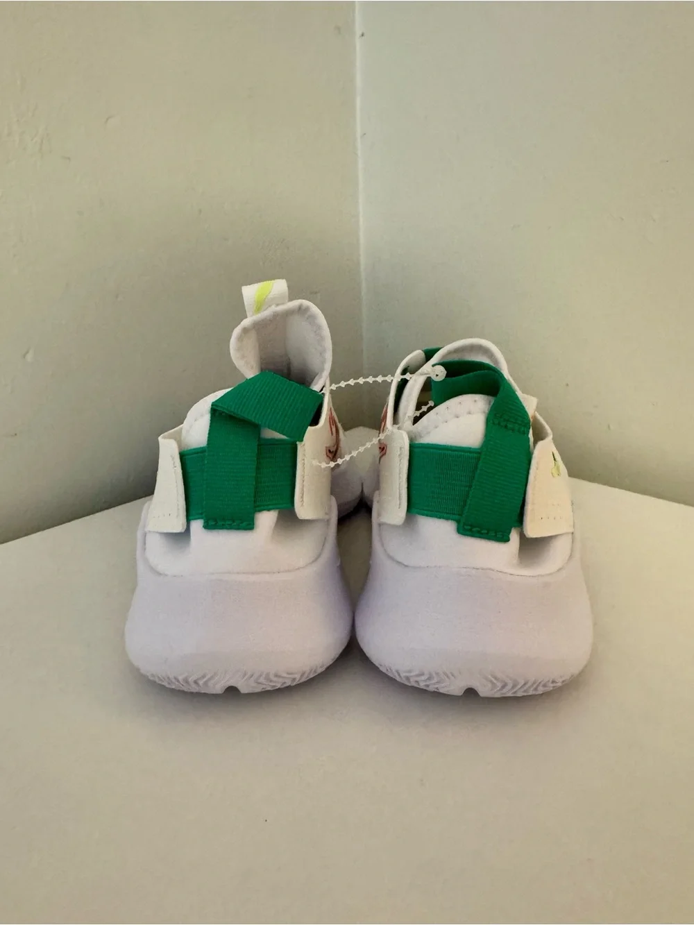 Nike White Green Smile Slip-On Sneakers Youth Sz 3Y NWOT